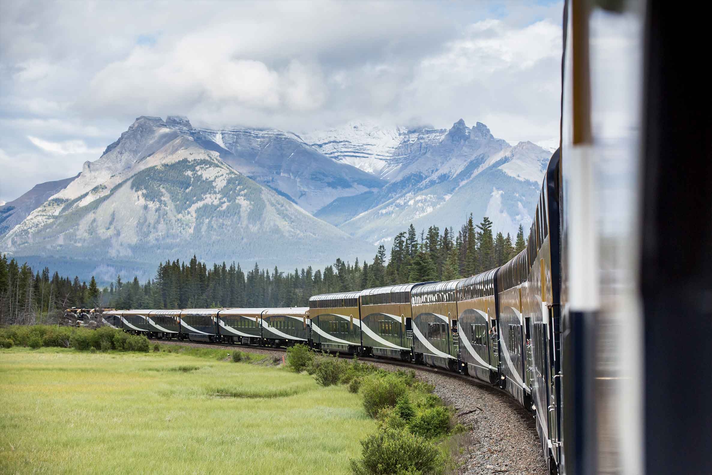 Rocky Mountaineer makes U-turn over refund policy